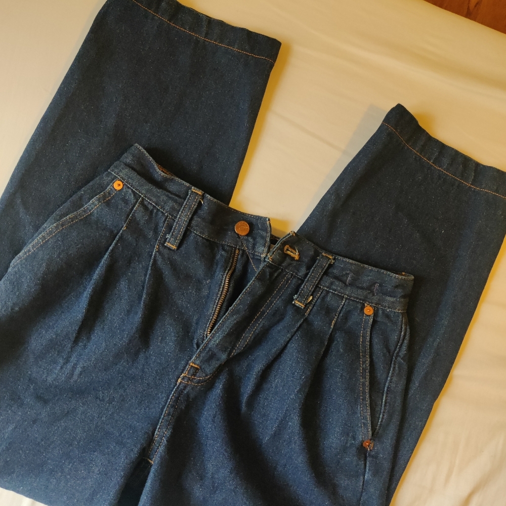 Wide leg paper bag made well jeans